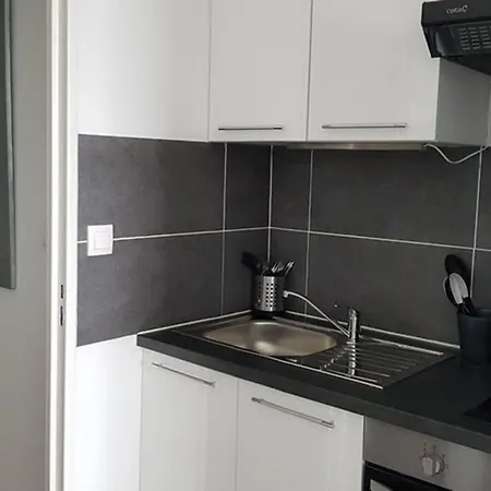 Apartment Beau Studio Renove 30m2 Balcon Vue Paris+parking Paris