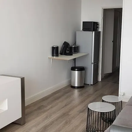 Apartment Beau Studio Renove 30m2 Balcon Vue Paris+parking Paris
