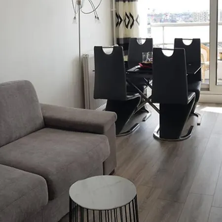Beau Studio Renove 30m2 Balcon Vue Paris+parking